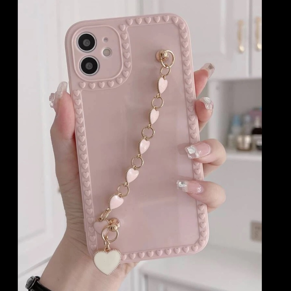Case iPhone 12 Pro Max with heart hand support